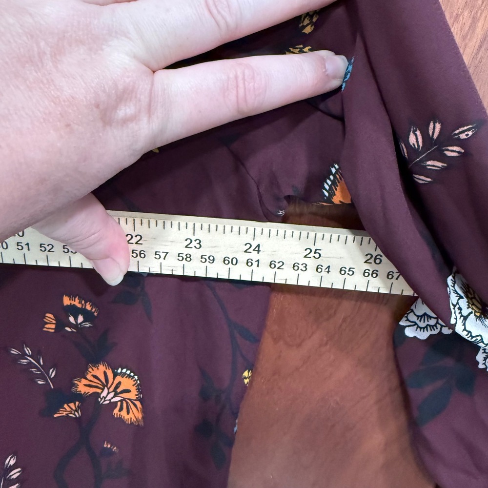 Maurices Floral Blouse Size 2 - 2XL Long Sleeve Criss Cross Neckline Burgundy - Picture 8 of 9